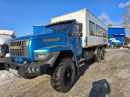 2018 Урал 3255, синий, 3600000 рублей, вид 3