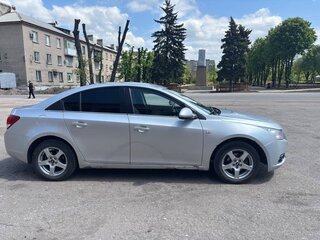 2012 Chevrolet Cruze I, серебристый, 750000 рублей, вид 2
