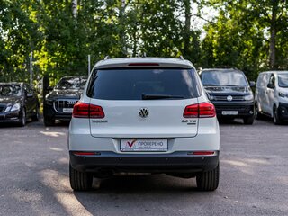 2015 Volkswagen Tiguan I Рестайлинг, белый, 1120000 рублей, вид 4