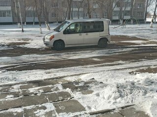 2002 Honda Mobilio I, серебристый, 350000 рублей, вид 5