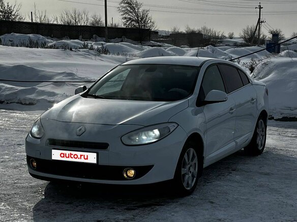 2011 Renault Fluence I, белый, 890000 рублей - вид 1