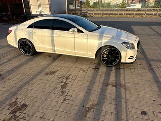 2013 Mercedes-Benz CLS 350 CDI II (C218), белый, 3200000 рублей, вид 4