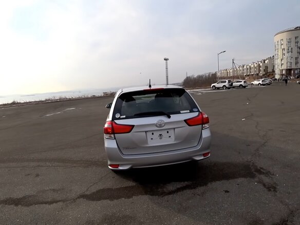 2016 Toyota Corolla Fielder XI (E160, E170, E180) Рестайлинг 1, серебристый, 1280000 рублей - вид 2
