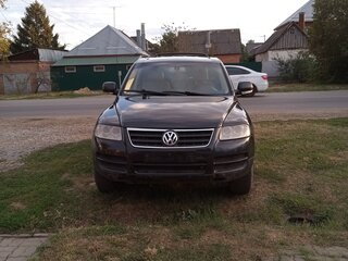 2008 Volkswagen Touareg I Рестайлинг, чёрный, 950000 рублей, вид 2