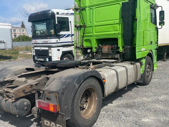 2002 DAF XF 95, зелёный, 2200000 рублей - вид 17