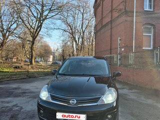2010 Nissan Tiida I Рестайлинг, чёрный, 850000 рублей, вид 4