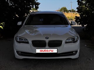 2010 BMW 5 серии 528i VI (F10/F11/F07), белый, 1500000 рублей, вид 5