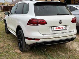 2017 Volkswagen Touareg II Рестайлинг, белый, 2800000 рублей, вид 4