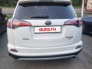 2018 Toyota RAV4 IV (XA40) Рестайлинг, белый, 2350000 рублей, вид 4