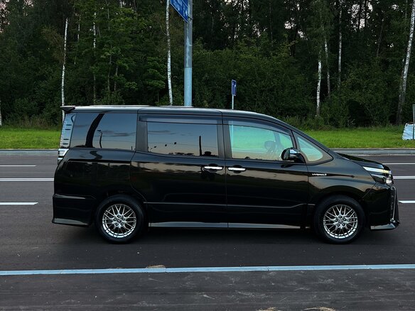 2018 Toyota Voxy III (R80) Рестайлинг, чёрный, 2080000 рублей - вид 6