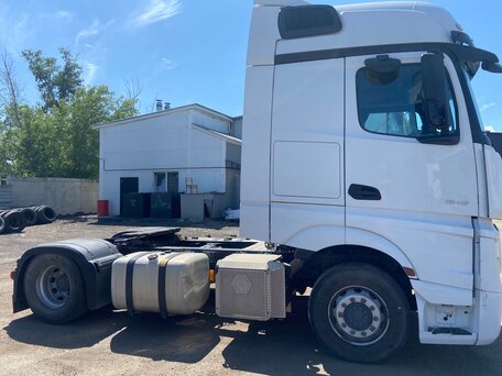 2019 Mercedes-Benz Actros, белый, 5200000 рублей, вид 2