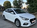 2017 Hyundai Solaris II, белый, 1270000 рублей - вид 2