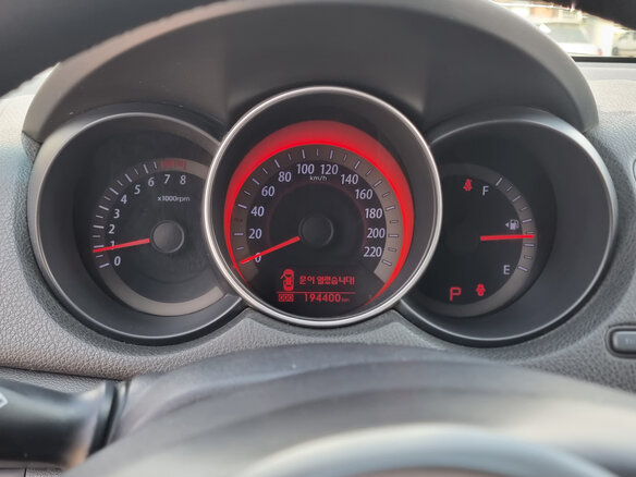 2012 Kia Forte I, серый, 600000 рублей - вид 12