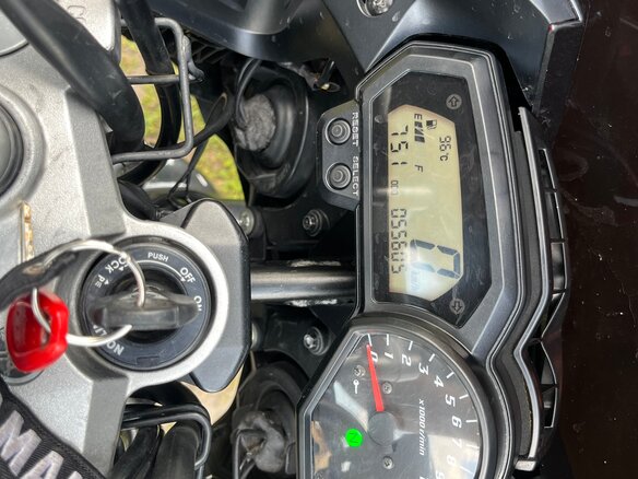2009 Yamaha FZ1, серый, 600000 рублей - вид 9