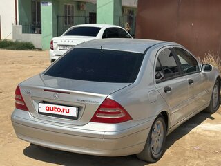 2003 Mercedes-Benz C-Класс 180 II (W203), белый, 650000 рублей, вид 4