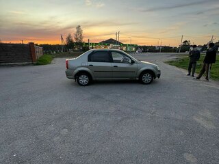 2010 Renault Logan I Рестайлинг, бежевый, 350000 рублей, вид 2