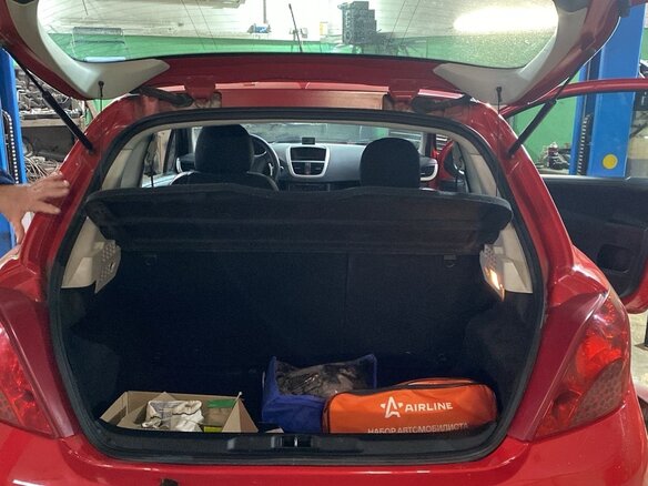 2008 Peugeot 207 I, красный, 590000 рублей - вид 11