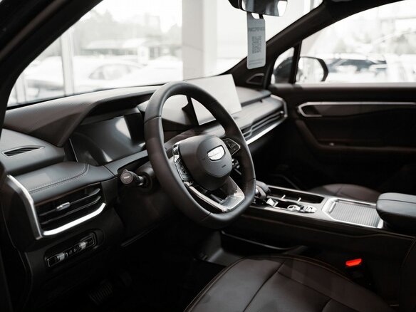 2025 Geely Okavango I Рестайлинг, серый, 3988990 рублей - вид 10