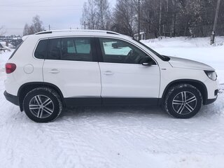 2013 Volkswagen Tiguan I Рестайлинг, белый, 1300000 рублей, вид 2