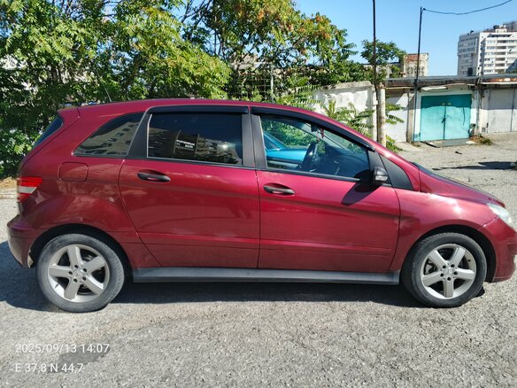 2005 Mercedes-Benz B-Класс 170 I (W245), пурпурный, 750000 рублей - вид 6
