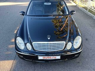 2004 Mercedes-Benz E-Класс 320 III (W211, S211), чёрный, 850000 рублей, вид 2