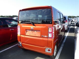 2021 Daihatsu Wake I, красный, 1270000 рублей, вид 5