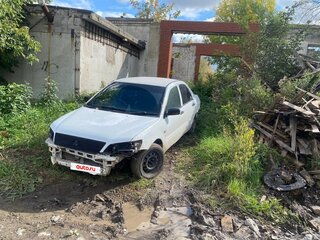 2000 Mitsubishi Lancer Cedia IX, белый, 150000 рублей, вид 2