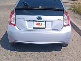 2011 Toyota Prius III Рестайлинг (XW30), белый, 968000 рублей, вид 4