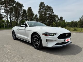 2017 Ford Mustang VI Рестайлинг, белый, 2800000 рублей, вид 2