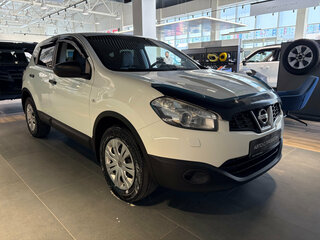 2013 Nissan Qashqai I Рестайлинг, белый, 1050000 рублей, вид 2