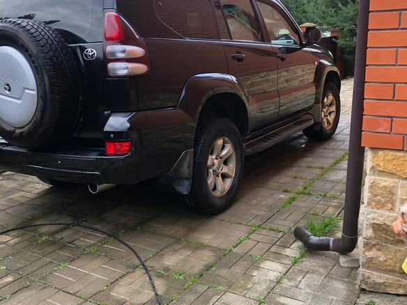 2007 Toyota Land Cruiser Prado 4-speed 120 Series Рестайлинг, чёрный, 1940000 рублей - вид 3