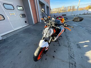 2021 KTM 890 Duke R, оранжевый, 1030000 рублей, вид 5