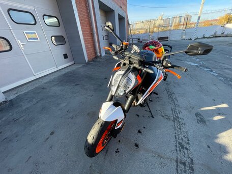 2021 KTM 890 Duke R, оранжевый, 1030000 рублей, вид 5