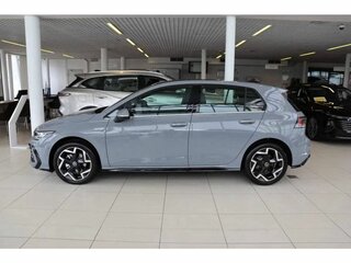 2026 Volkswagen Golf VIII Рестайлинг, серый, 4099000 рублей, вид 2