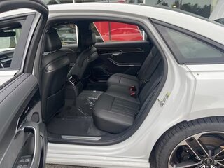 2026 Audi A8 Long 55 TFSI IV (D5) Рестайлинг, белый, 14622790 рублей, вид 4