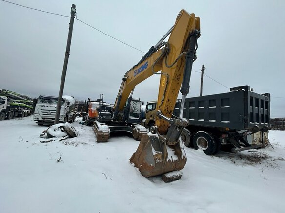 2023 XCMG XE335C, жёлтый, 9550000 рублей - вид 2