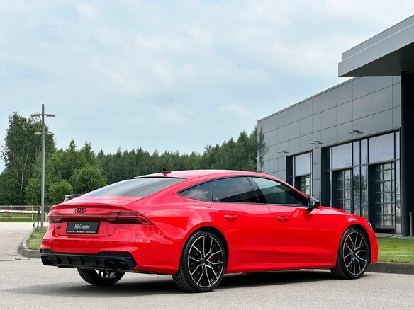 2021 Audi S7 II (4K), красный, 8700000 рублей - вид 6