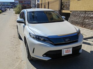 2019 Toyota Harrier III (XU60) Рестайлинг, белый, 2555000 рублей, вид 3