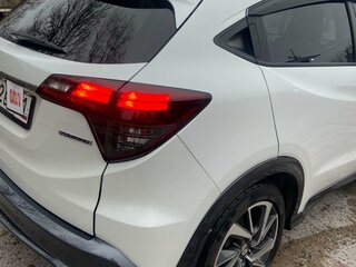 2019 Honda Vezel I Рестайлинг, белый, 2000000 рублей, вид 4