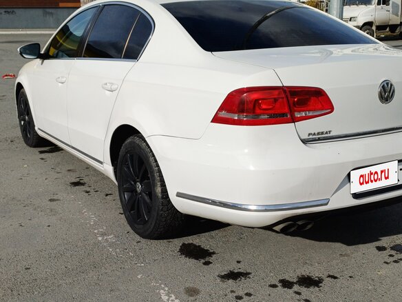2012 Volkswagen Passat B7, белый - вид 4