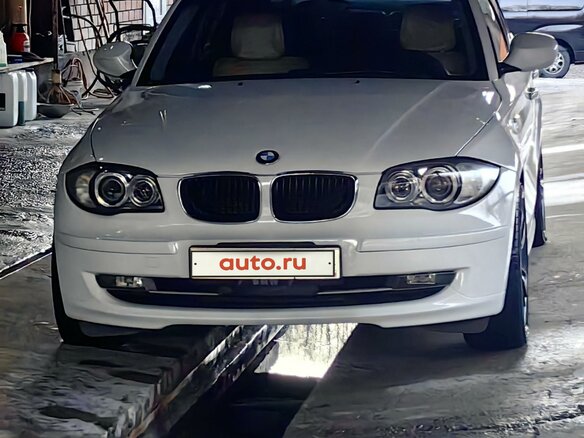 2011 BMW 1 серии 116i I (E81/E82/E87/E88) Рестайлинг, белый, 1150000 рублей