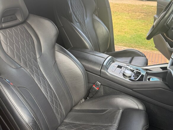 2023 BMW X6 M60i III (G06) Рестайлинг, чёрный, 11450000 рублей - вид 8