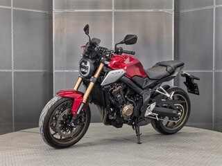 2021 Honda CB 650R, красный, 977000 рублей, вид 4