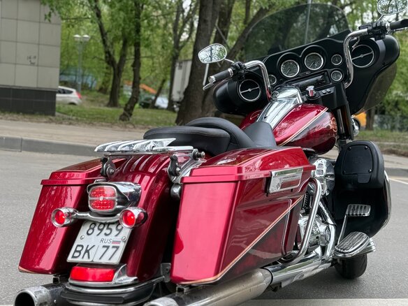 2008 Harley-Davidson Electra Glide, красный, 850000 рублей - вид 9