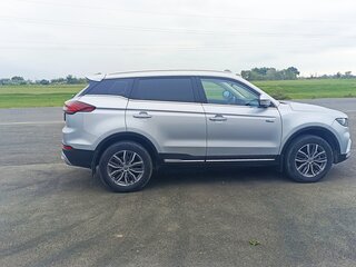 2022 Geely Atlas Pro, серебристый, 1770000 рублей, вид 2