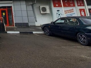1995 Toyota Camry III (XV10), зелёный, 750000 рублей, вид 4