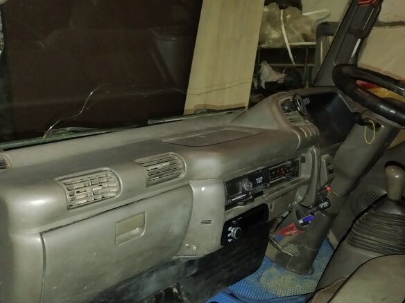 1996 Isuzu Elf (N-series), белый, 1100000 рублей - вид 11