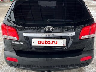 2010 Kia Sorento II, чёрный, 980000 рублей, вид 2