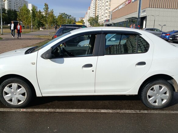2017 Renault Logan II, белый, 520000 рублей - вид 3