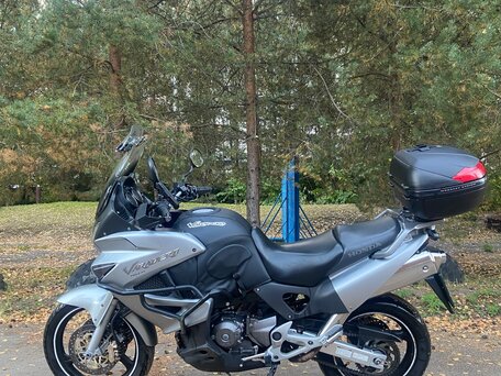 2006 Honda XL1000V Varadero, серебристый, 550000 рублей, вид 4